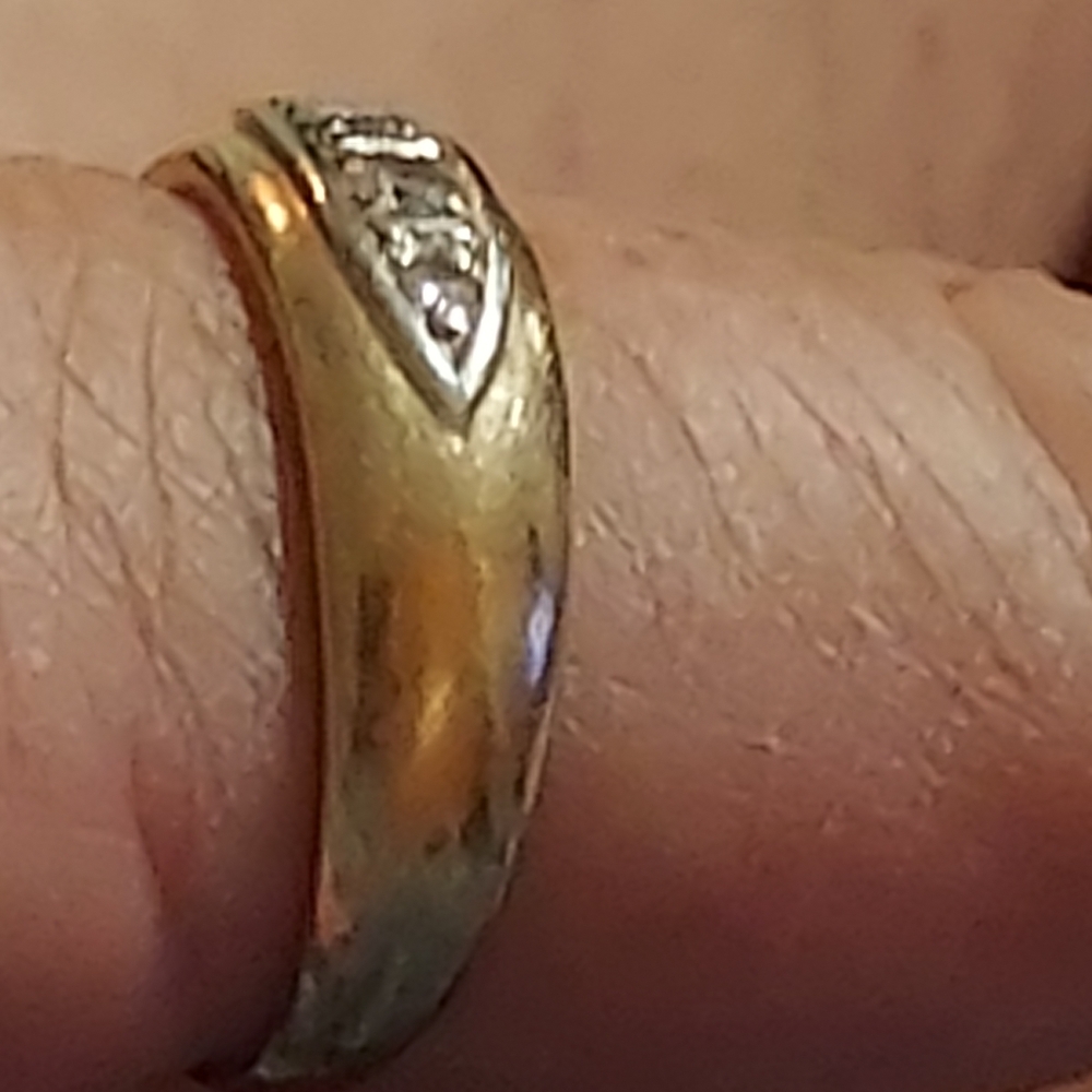 Chic 14k Solid Goldwomen's Ring With Dazzling Dia… - image 2